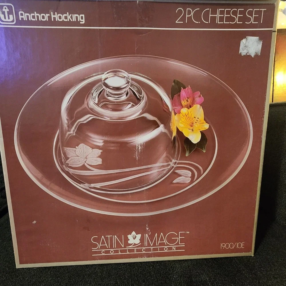 Anchor Hocking Satin Image Collection -2 PC‎ Cheese Set - Original Box